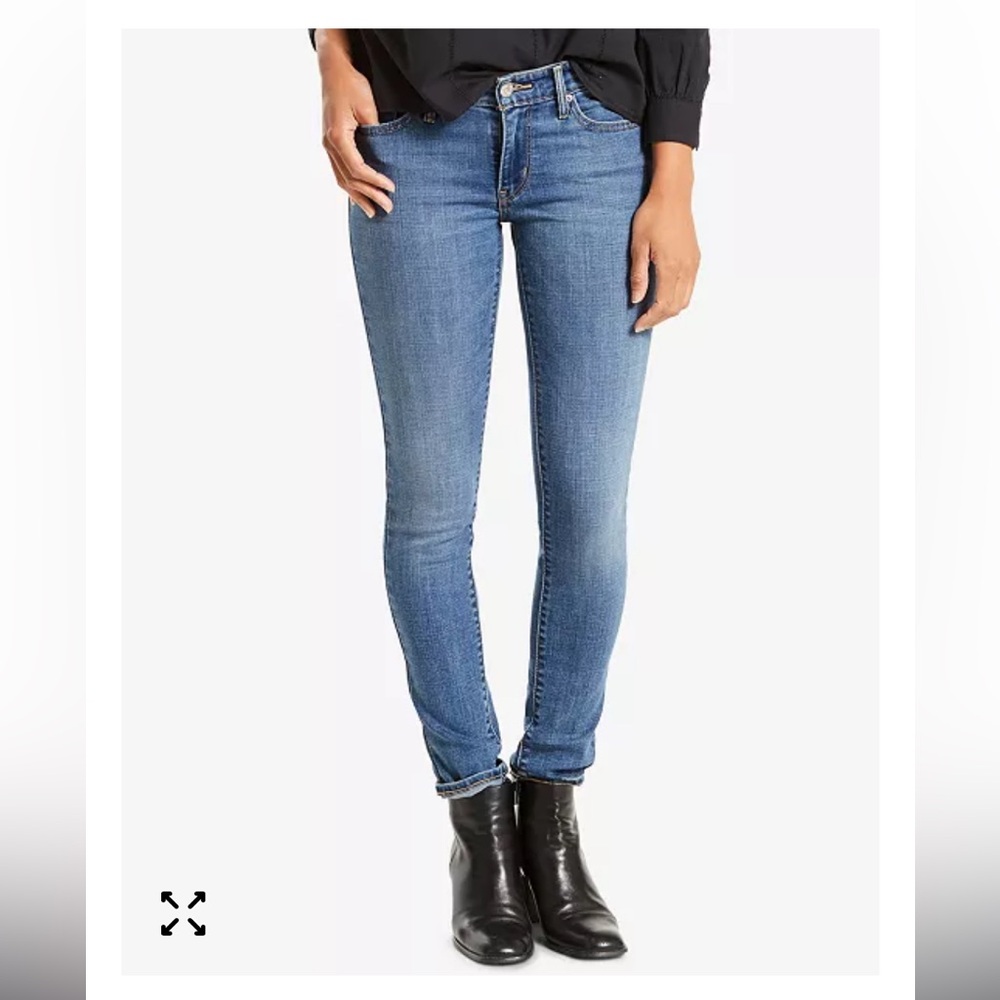 Levi’s 711 Skinny Jeans